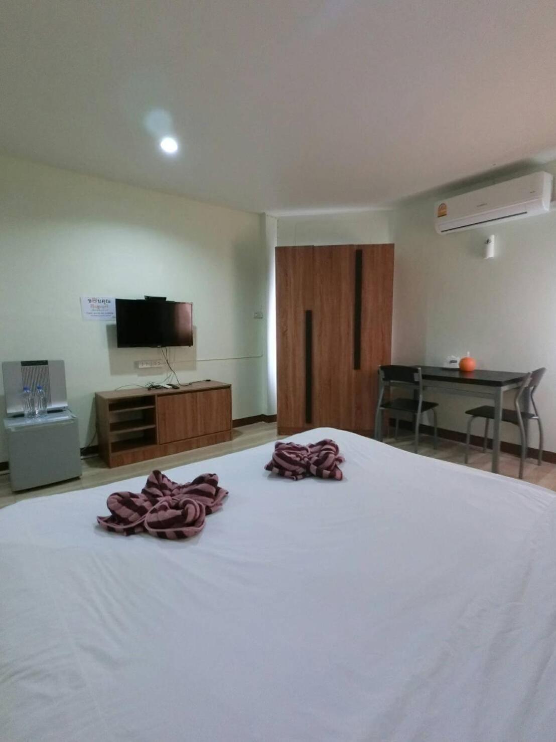 Alongkorn Hotel By Sb Samut Songkhram Eksteriør billede