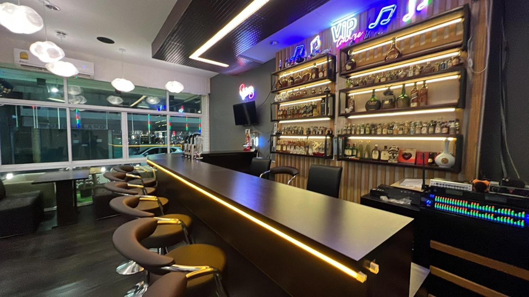Alongkorn Hotel By Sb Samut Songkhram Eksteriør billede